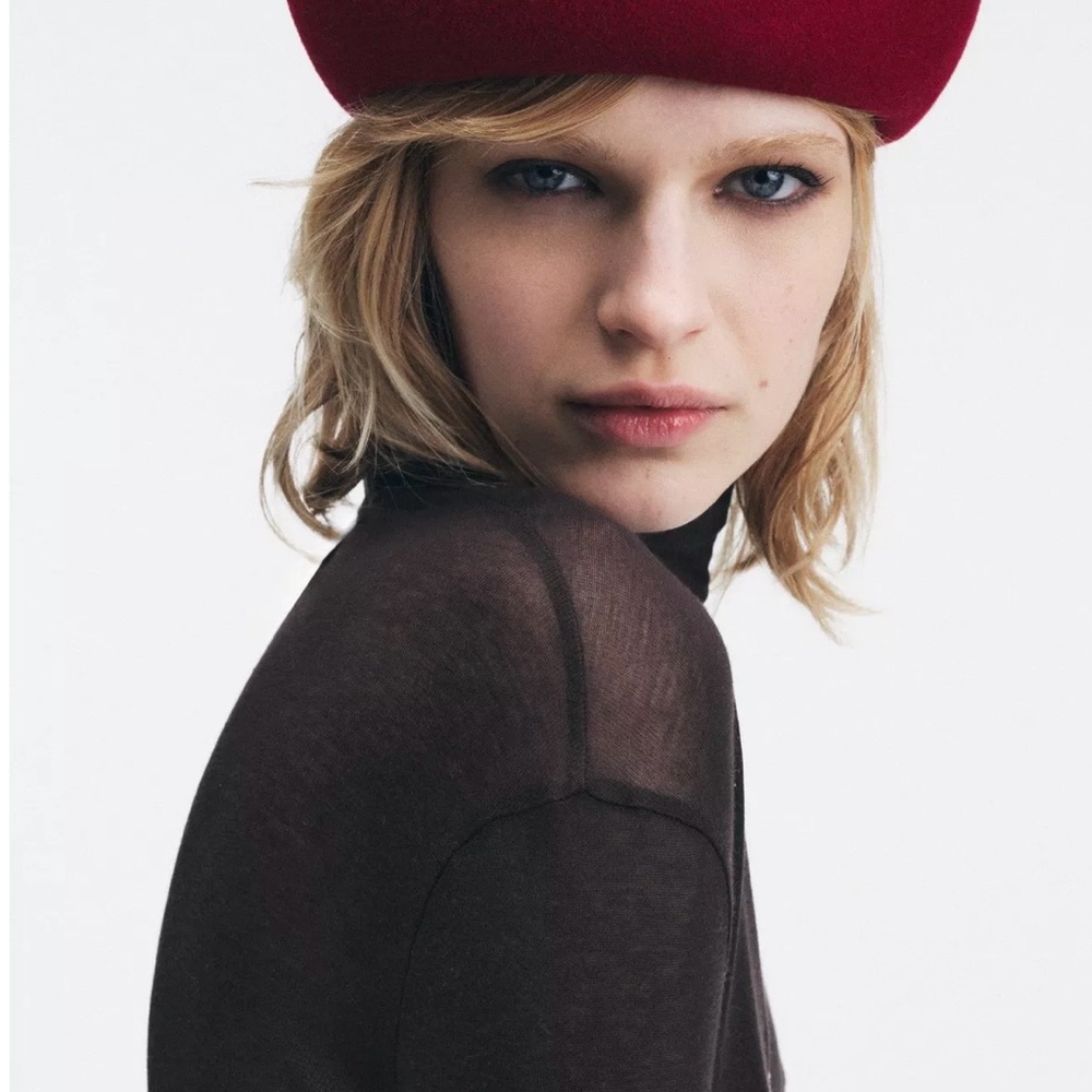 Zara 100% wool skullcap hat